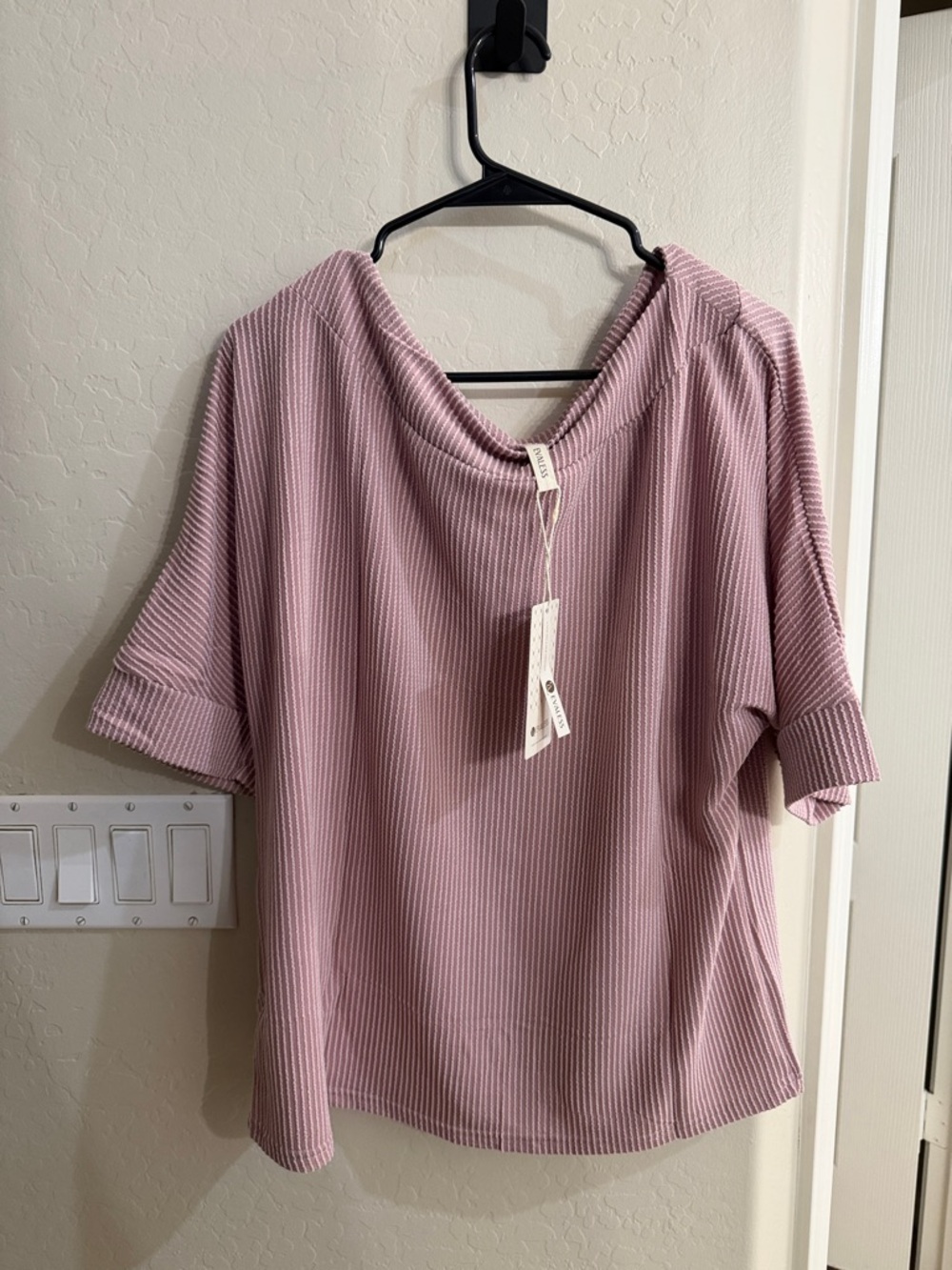 Relaxed Ribbed Short Sleeve Hoodie in Dusty Rose
